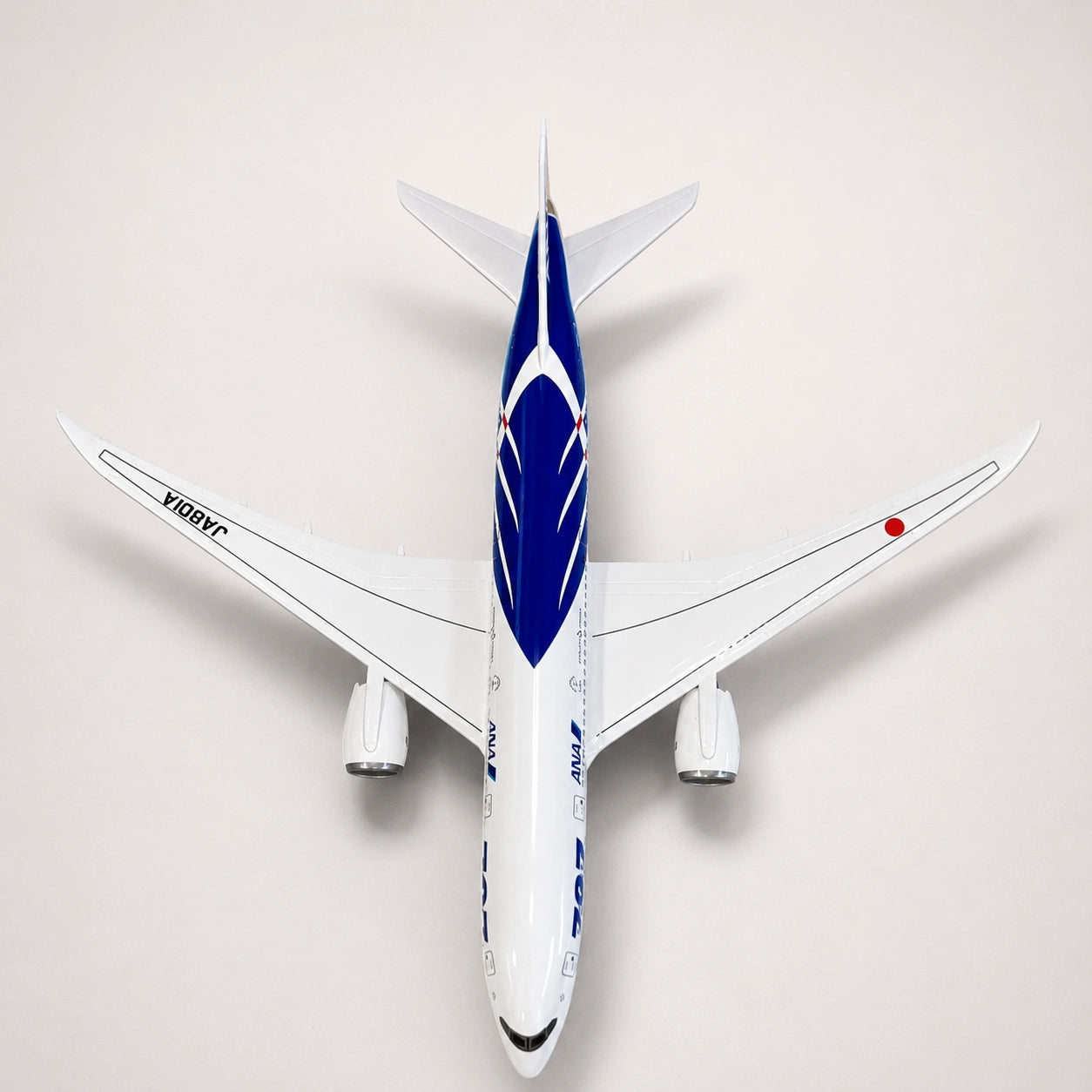 مجسم الخطوط الجوية اليابانية ANA Boeing 787 بمقياس 1:130