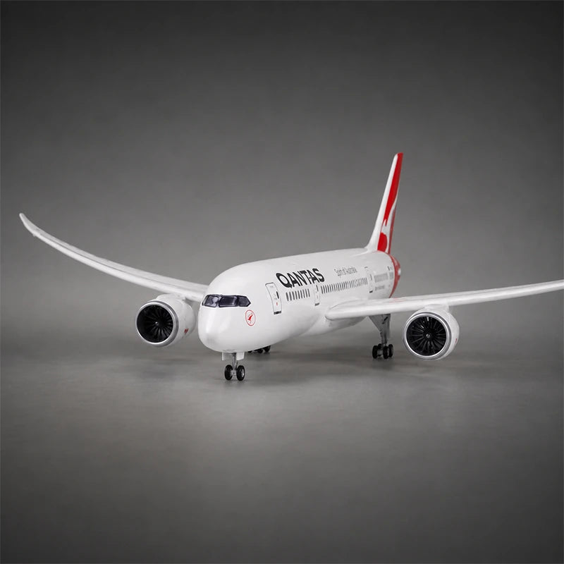 Qantas Boeing 787-9 Dreamliner 1:130 Scale Model
