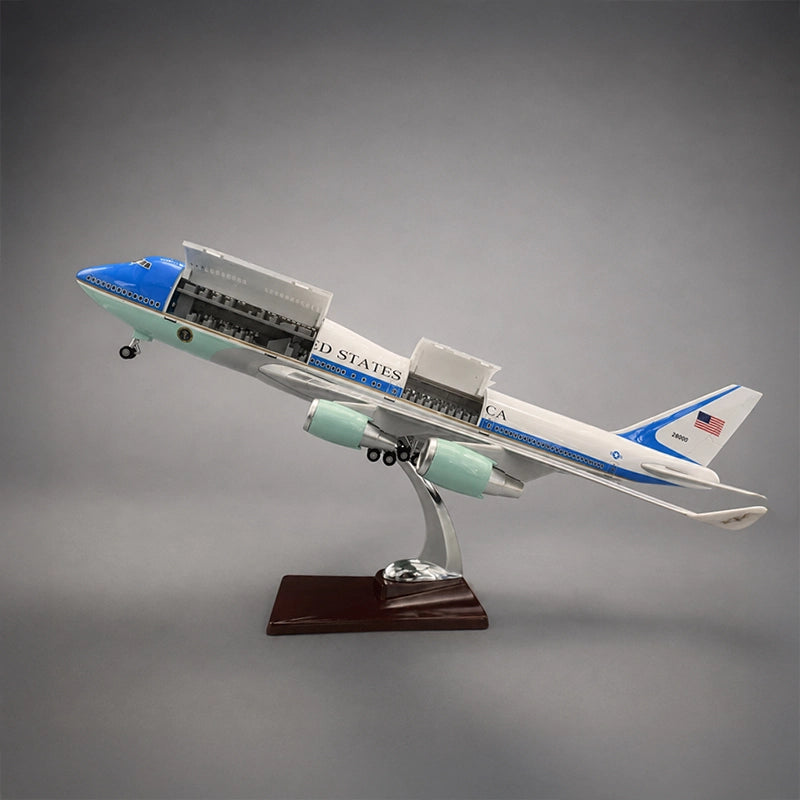 US Air Force One Boeing 747 1:150 Scale Model