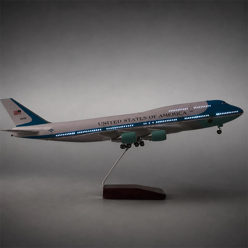 US Air Force One Boeing 747 1:150 Scale Model