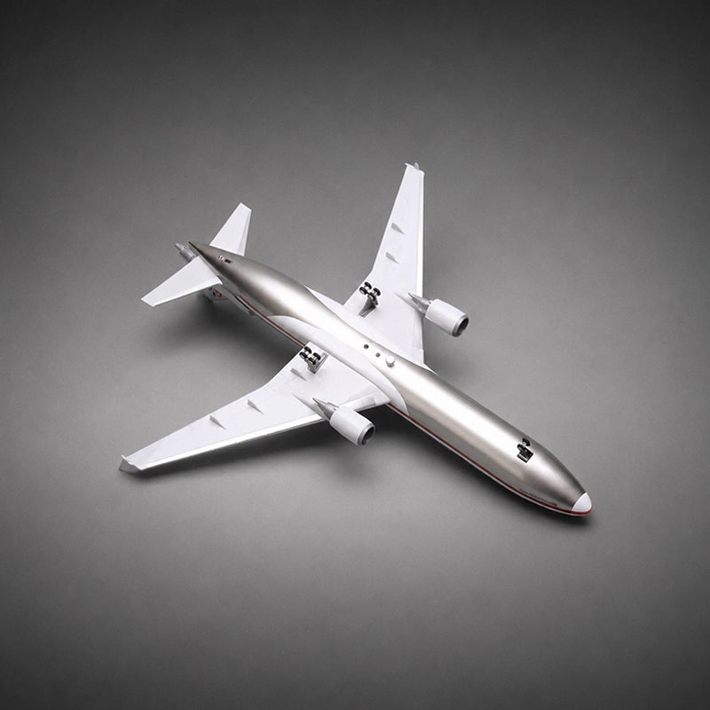 American Airlines McDonnell Douglas MD-11 1:130 Scale Model
