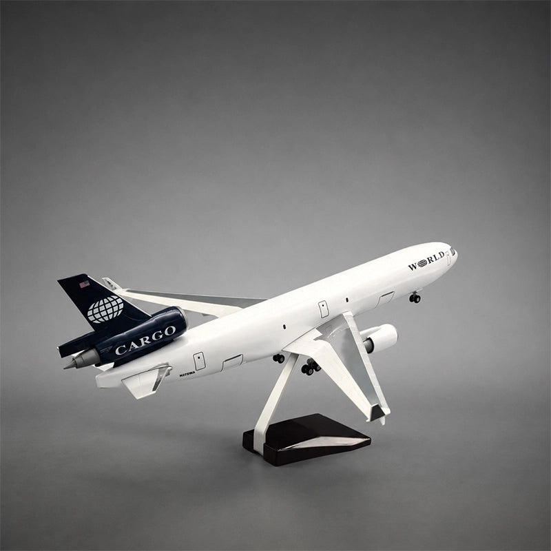 World Airways McDonnell Douglas MD-11 1:130 Scale Model
