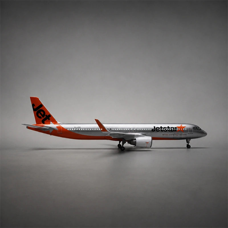 Jetstar Airbus A321neo 1:100 Scale Model