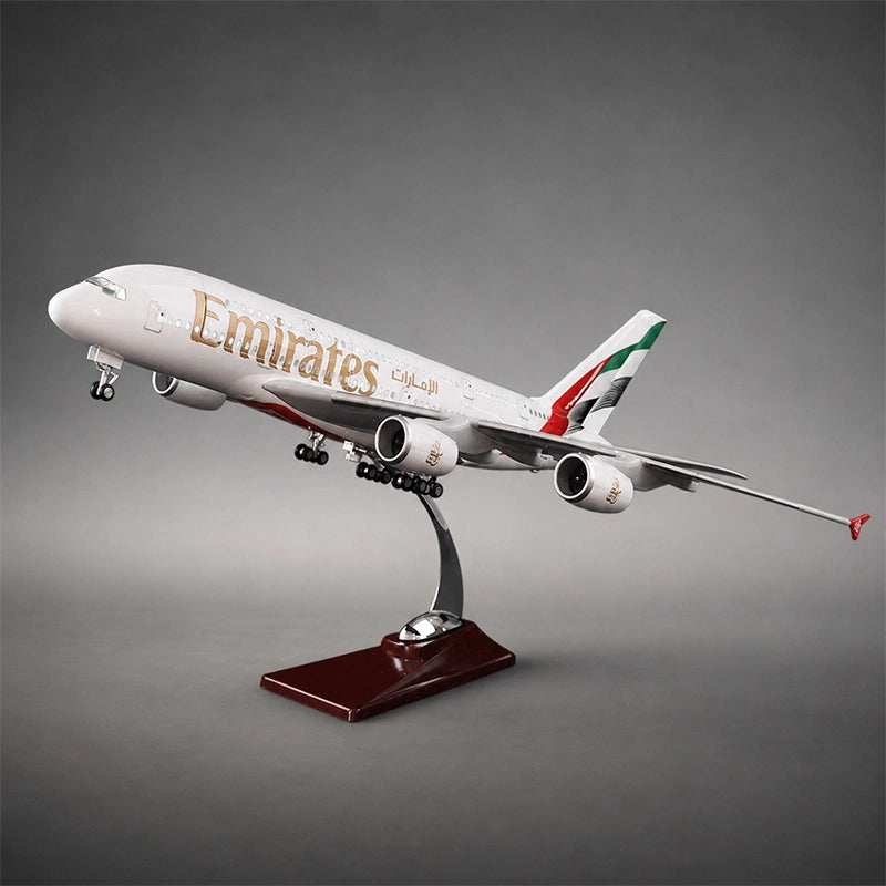 Emirates Airbus A380 1:160 Scale Model