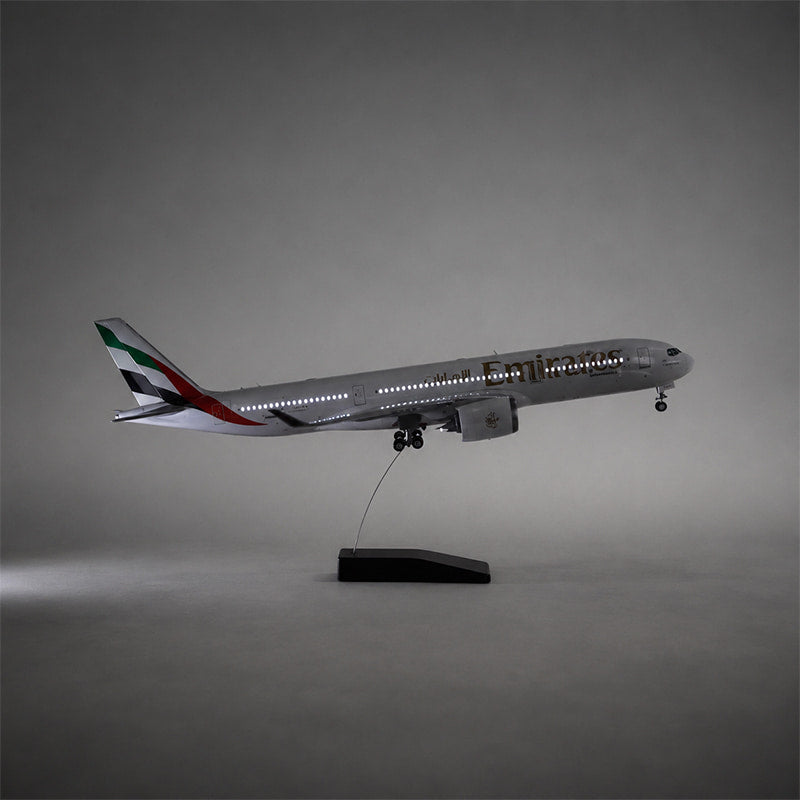 Emirates Airbus A350-1000 1:142 Scale Model