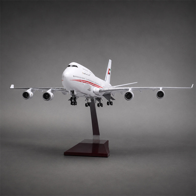 UAE Presidential Flight Boeing 747 1:150 Scale Model