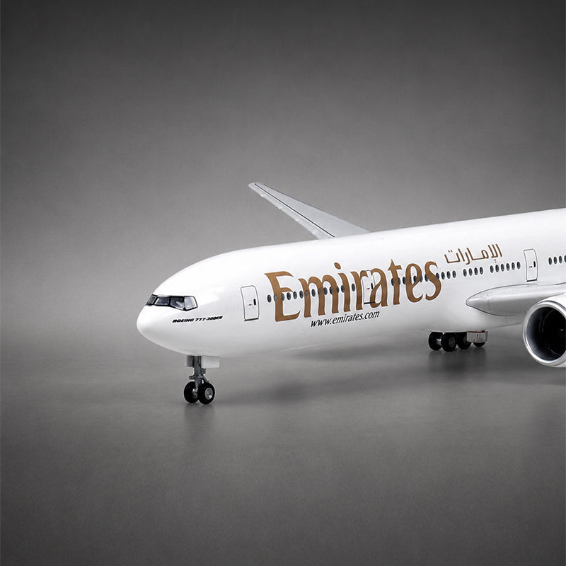 Emirates Boeing 777 1:157 Scale Model