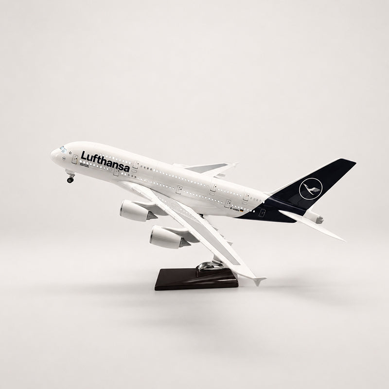 Lufthansa Airbus A380 1:160 Scale Model