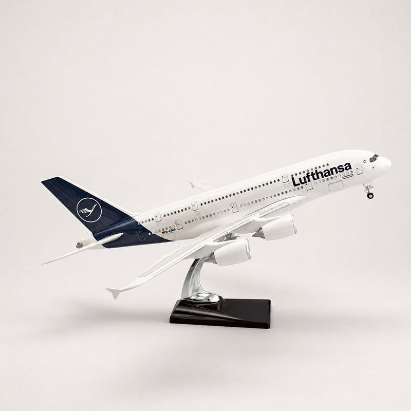 Lufthansa Airbus A380 1:160 Scale Model