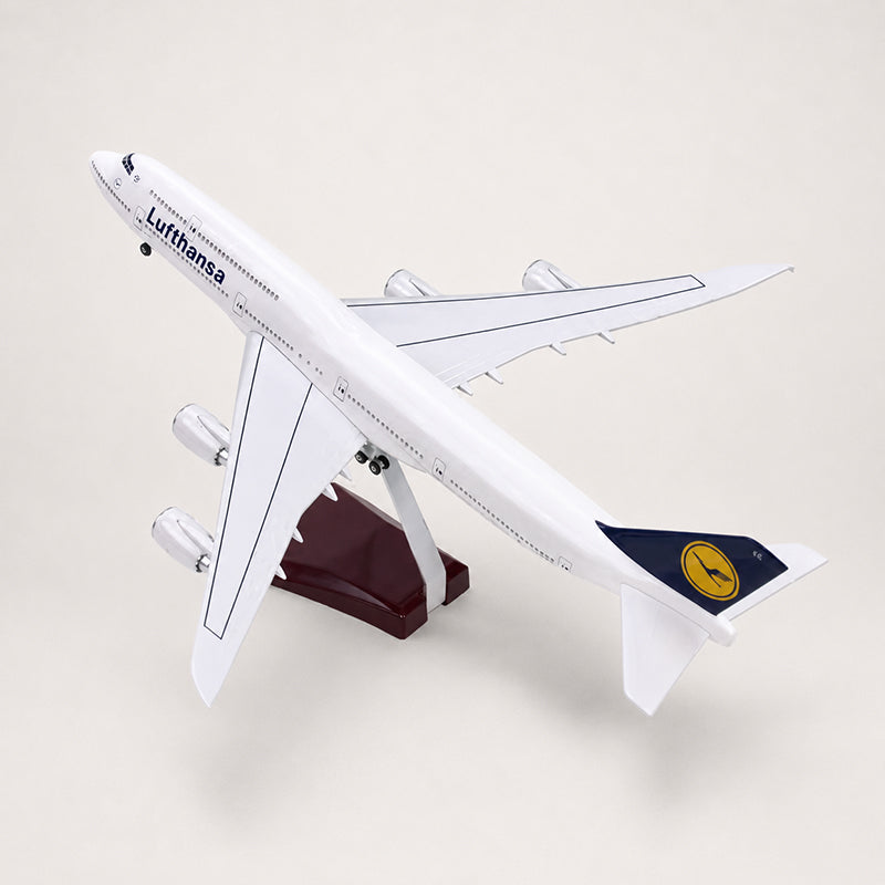 Lufthansa Boeing 747 Classic Livery 1:160 Scale Model