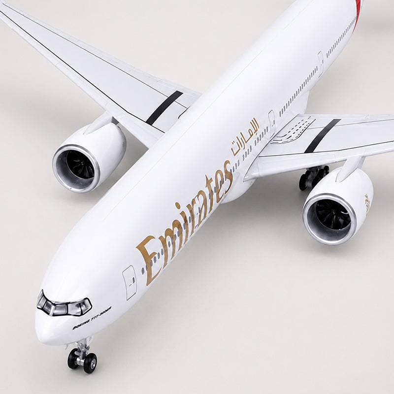 Emirates Boeing 777 1:157 Scale Model