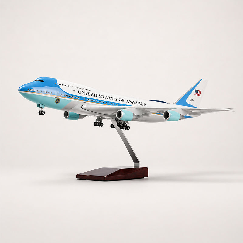 US Air Force One Boeing 747 1:150 Scale Model