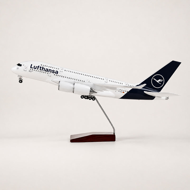 Lufthansa Airbus A380 1:160 Scale Model