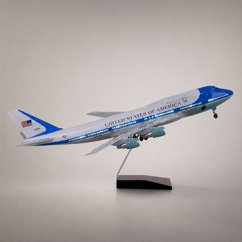 US Air Force One Boeing 747 1:150 Scale Model
