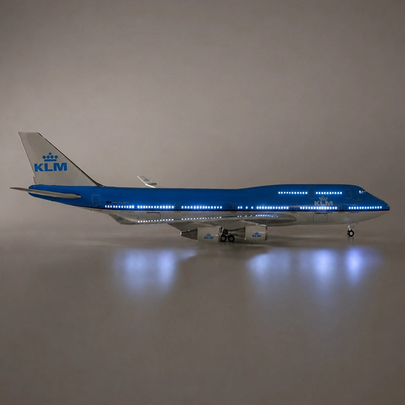 KLM Royal Dutch Airlines Boeing 747-400 1:150 Scale Model