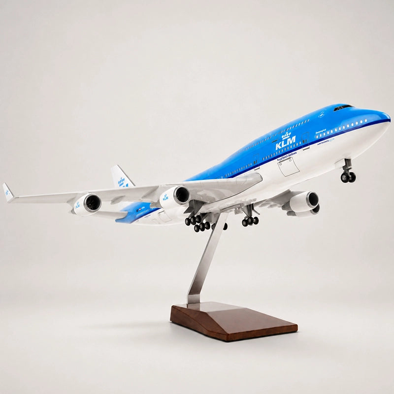 KLM Royal Dutch Airlines Boeing 747-400 1:150 Scale Model