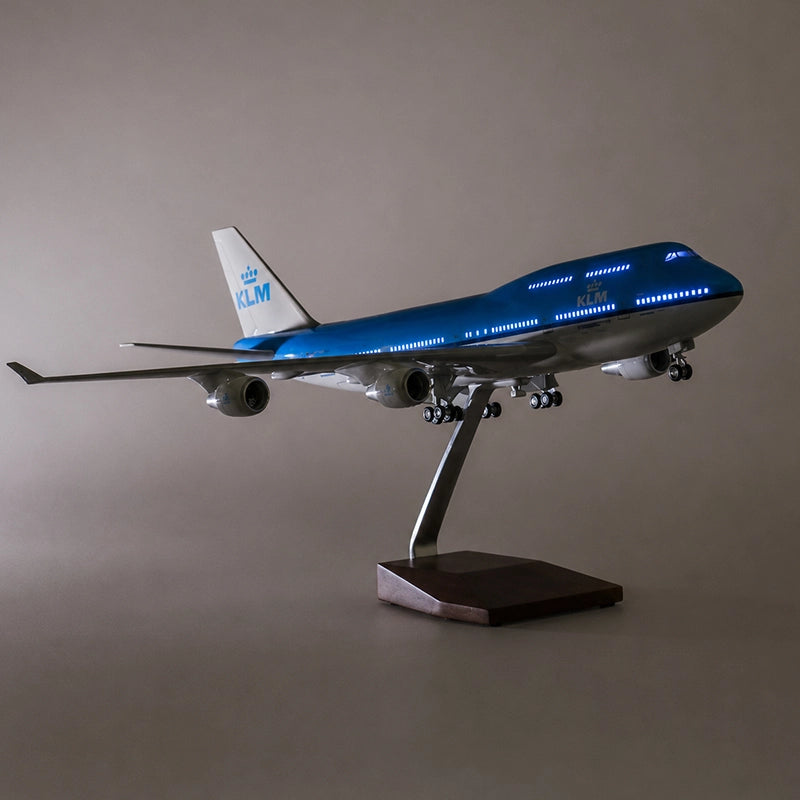 KLM Royal Dutch Airlines Boeing 747-400 1:150 Scale Model