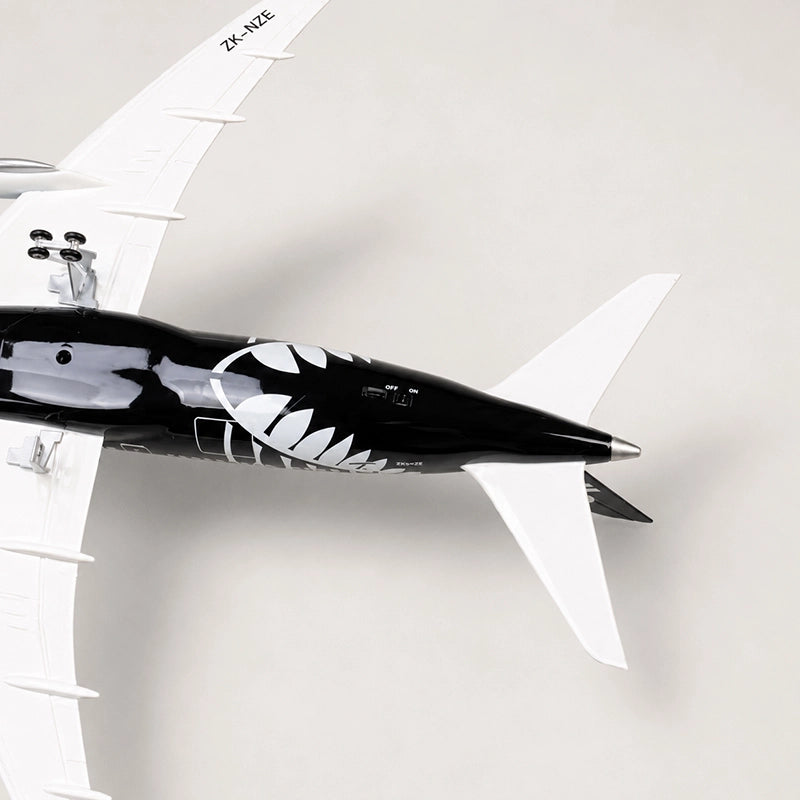 Air New Zealand Boeing 787 1:130 Scale Model