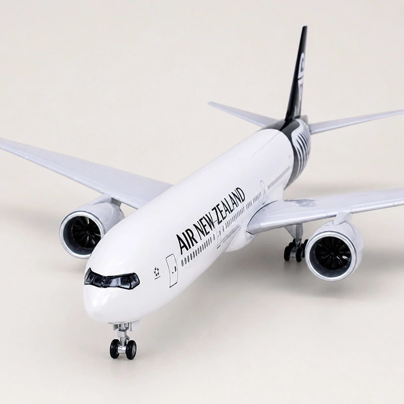 Air New Zealand Boeing 777-300ER 1:157 Scale Model