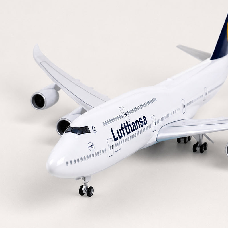 Lufthansa Boeing 747 Classic Livery 1:160 Scale Model