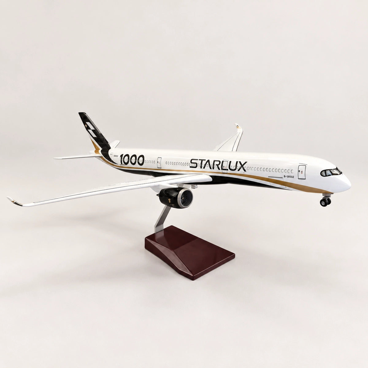 スターラックス航空 エアバスA350-1000 特別塗装 1:157スケールモデル
