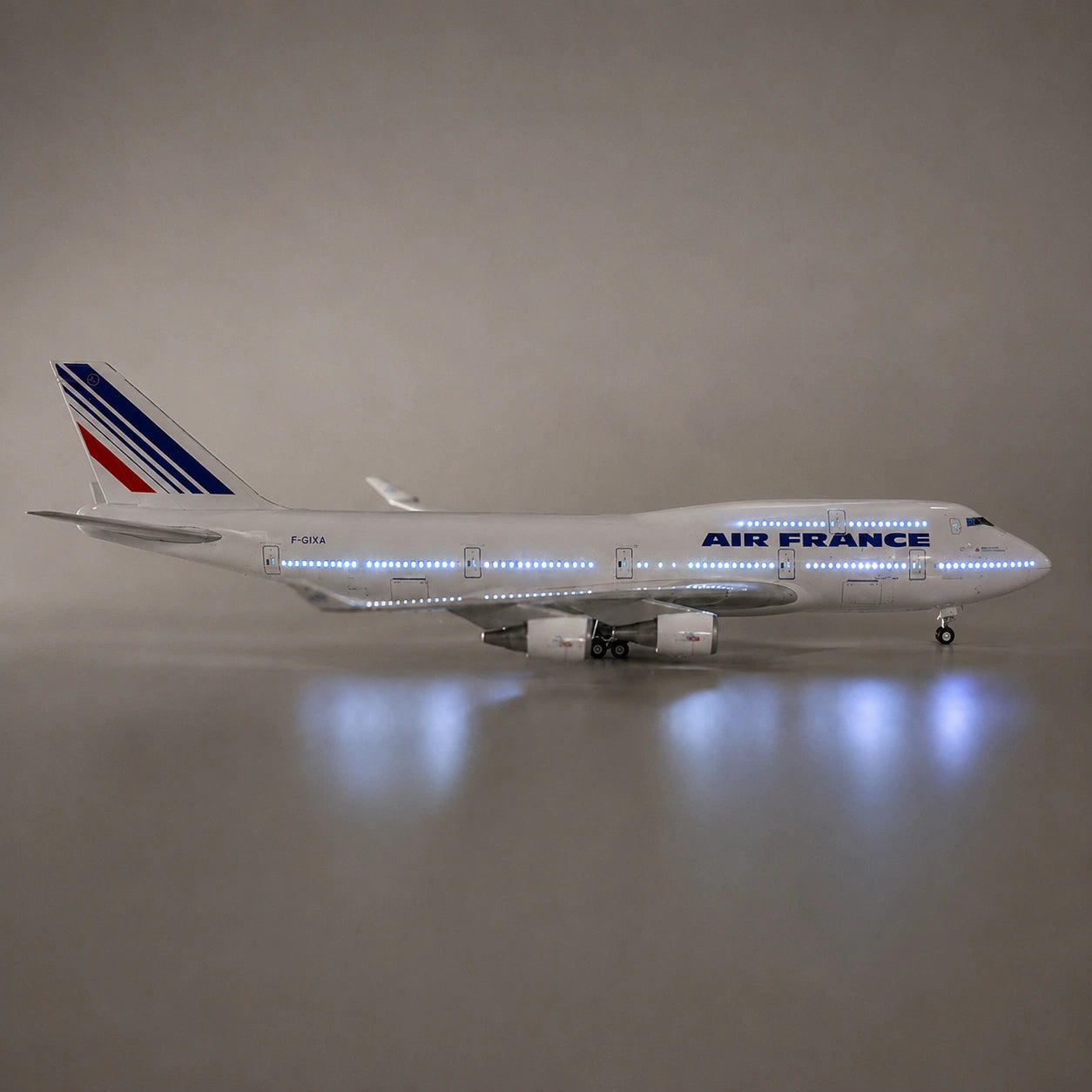 Air France Boeing 747 1:150 Scale Model