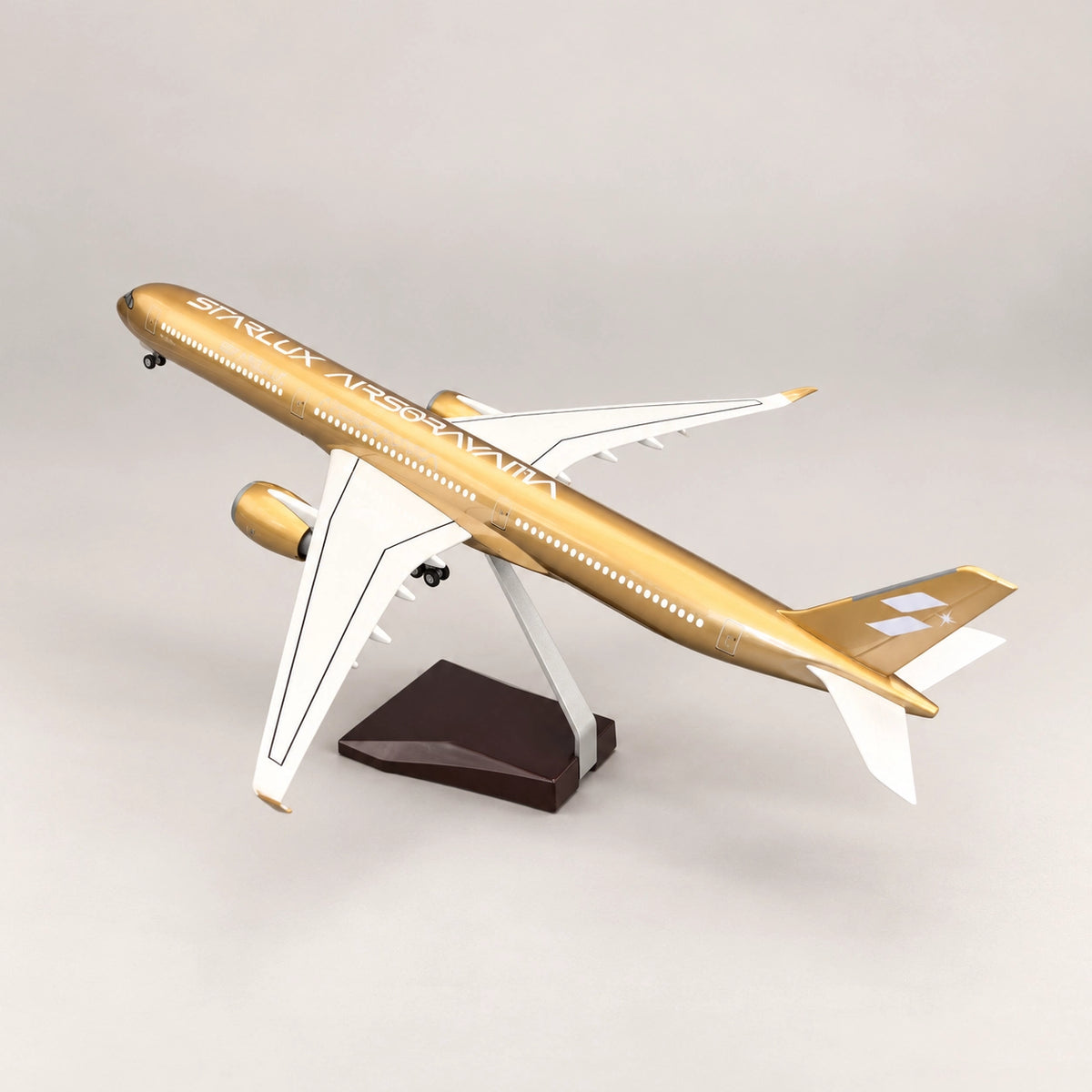 スターラックス航空 エアバスA350-1000 ゴールド塗装 1:157スケールモデル