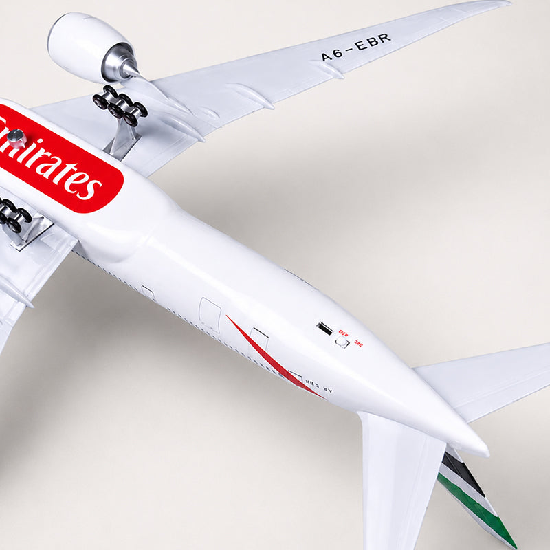 Emirates Boeing 777 1:157 Scale Model
