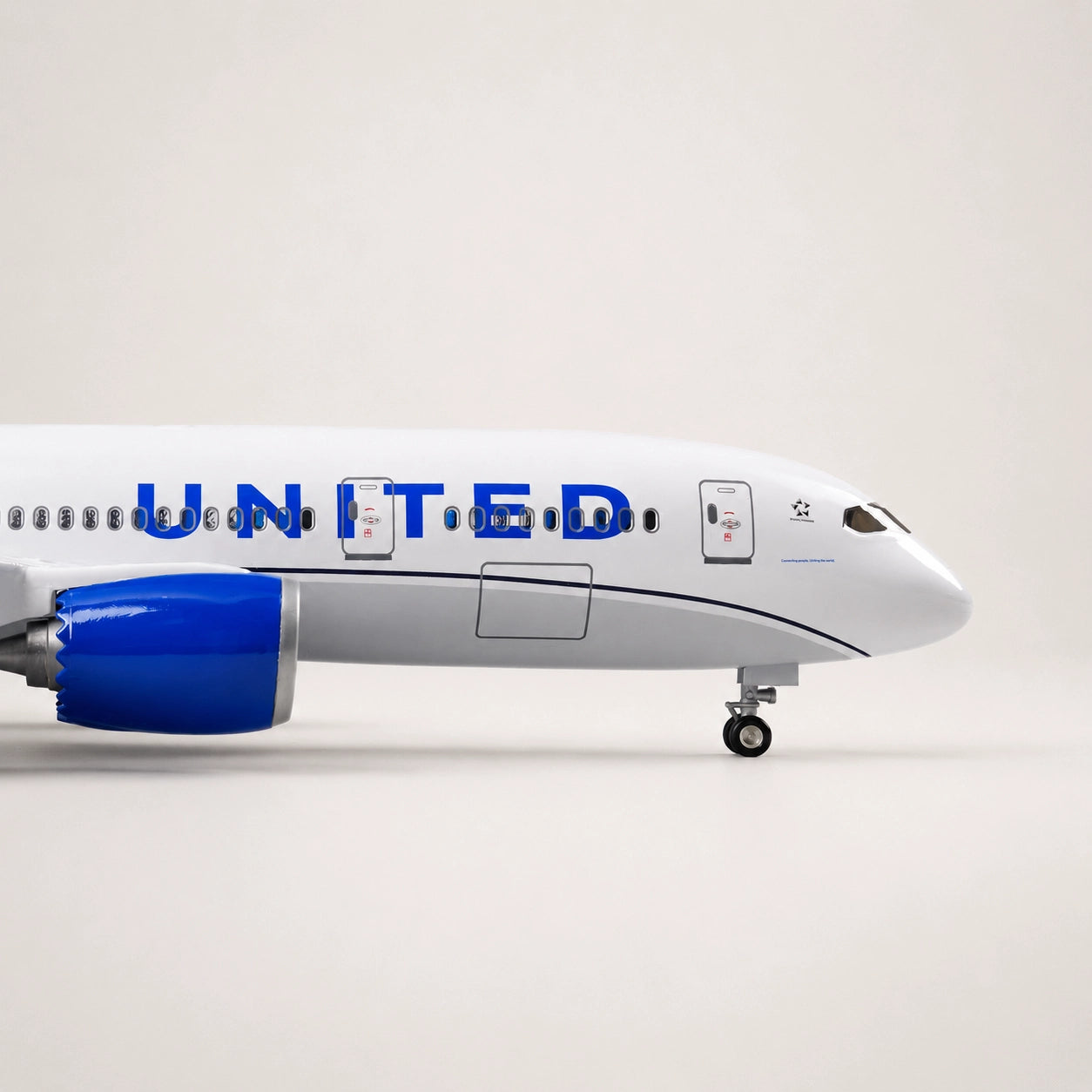 United Airlines Boeing 787 Dreamliner 1:130 Scale Model
