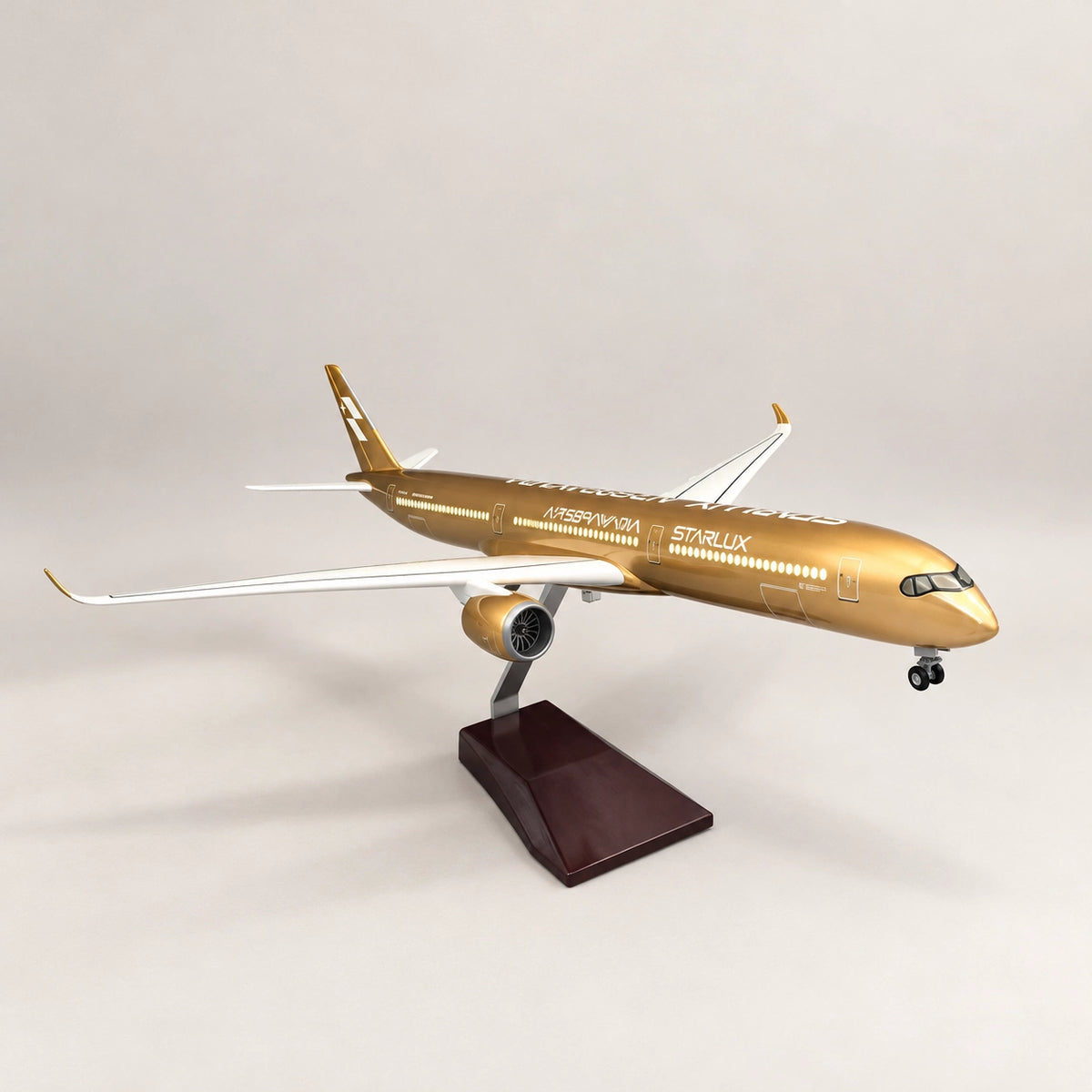 スターラックス航空 エアバスA350-1000 ゴールド塗装 1:157スケールモデル