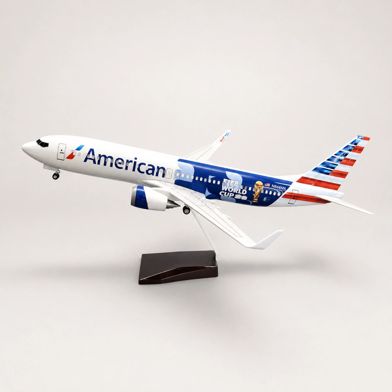 Schaalmodel American Airlines Boeing 737 – FIFA WK-editie 1:85