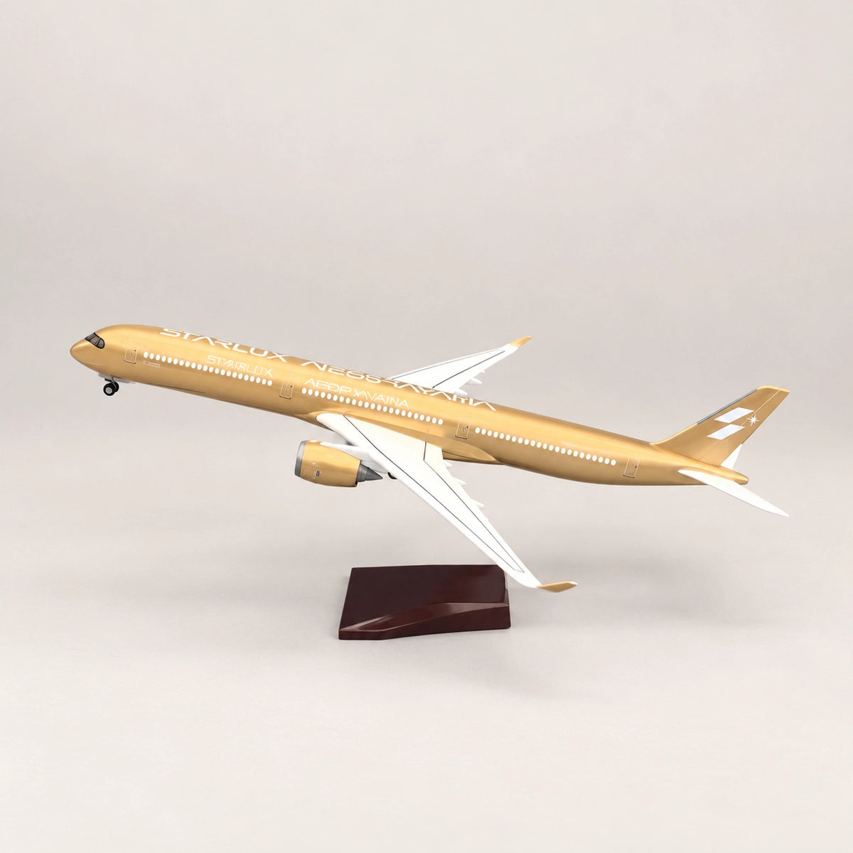 スターラックス航空 エアバスA350-1000 ゴールド塗装 1:157スケールモデル
