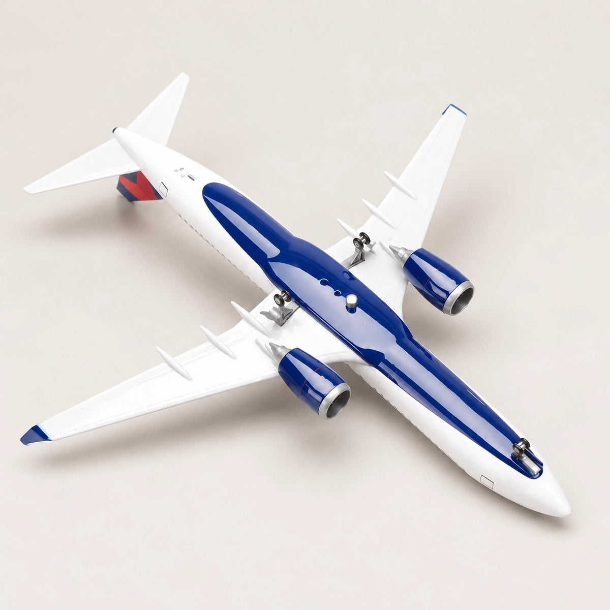デルタ航空 ボーイング737 1:85スケールモデル
