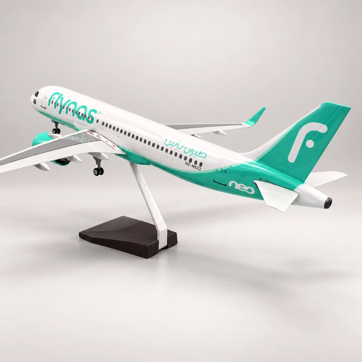 フライナス エアバスA320neo 1:80スケールモデル