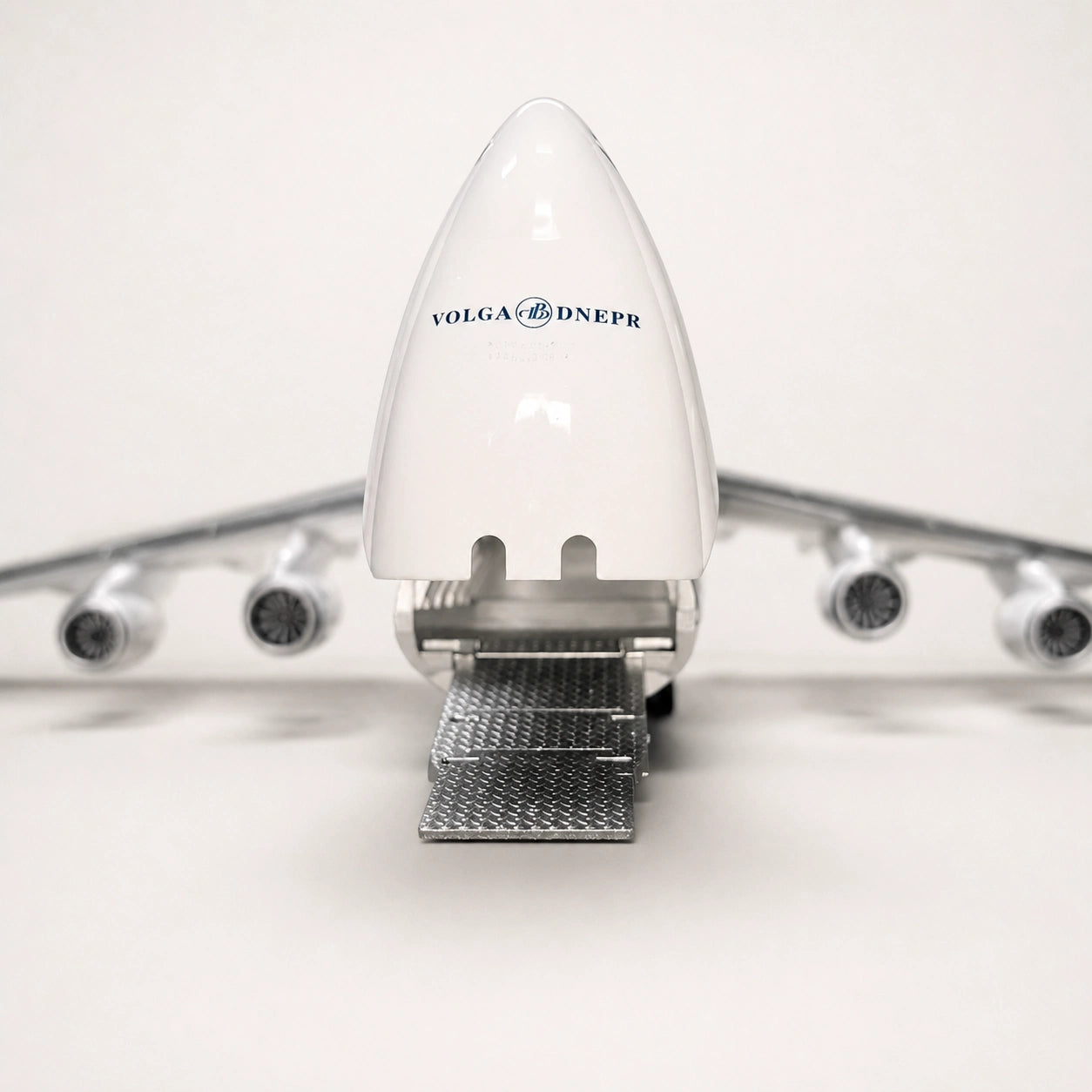 Model Antonov An-124 Ruslan Skala 1:165