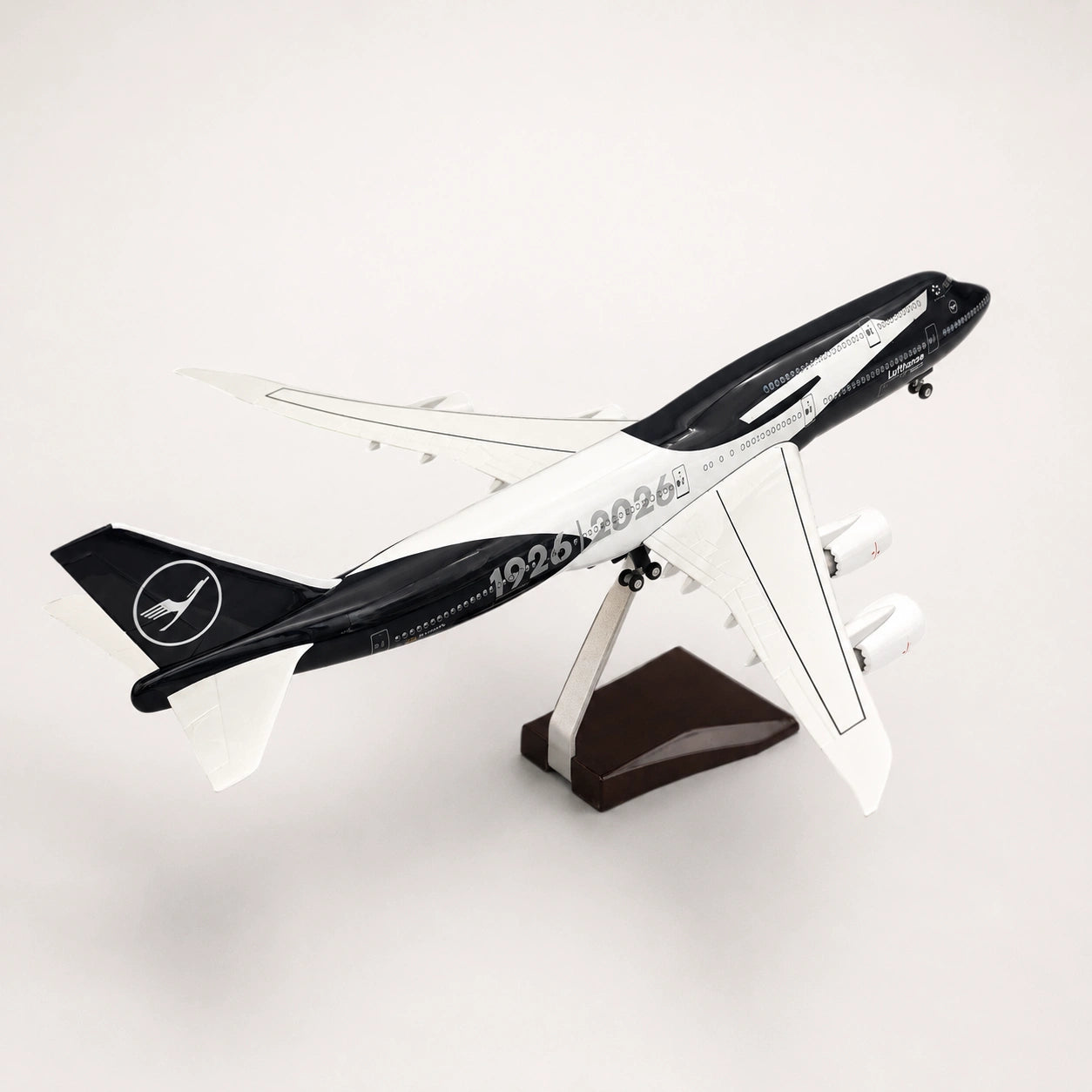Lufthansa Boeing 747-8 100 Years Edition 1:150 Scale Model