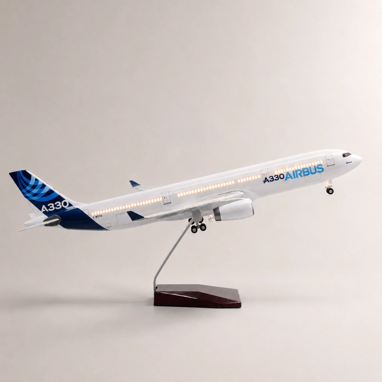 Modellino Prototipo Airbus A330 in scala 1:135