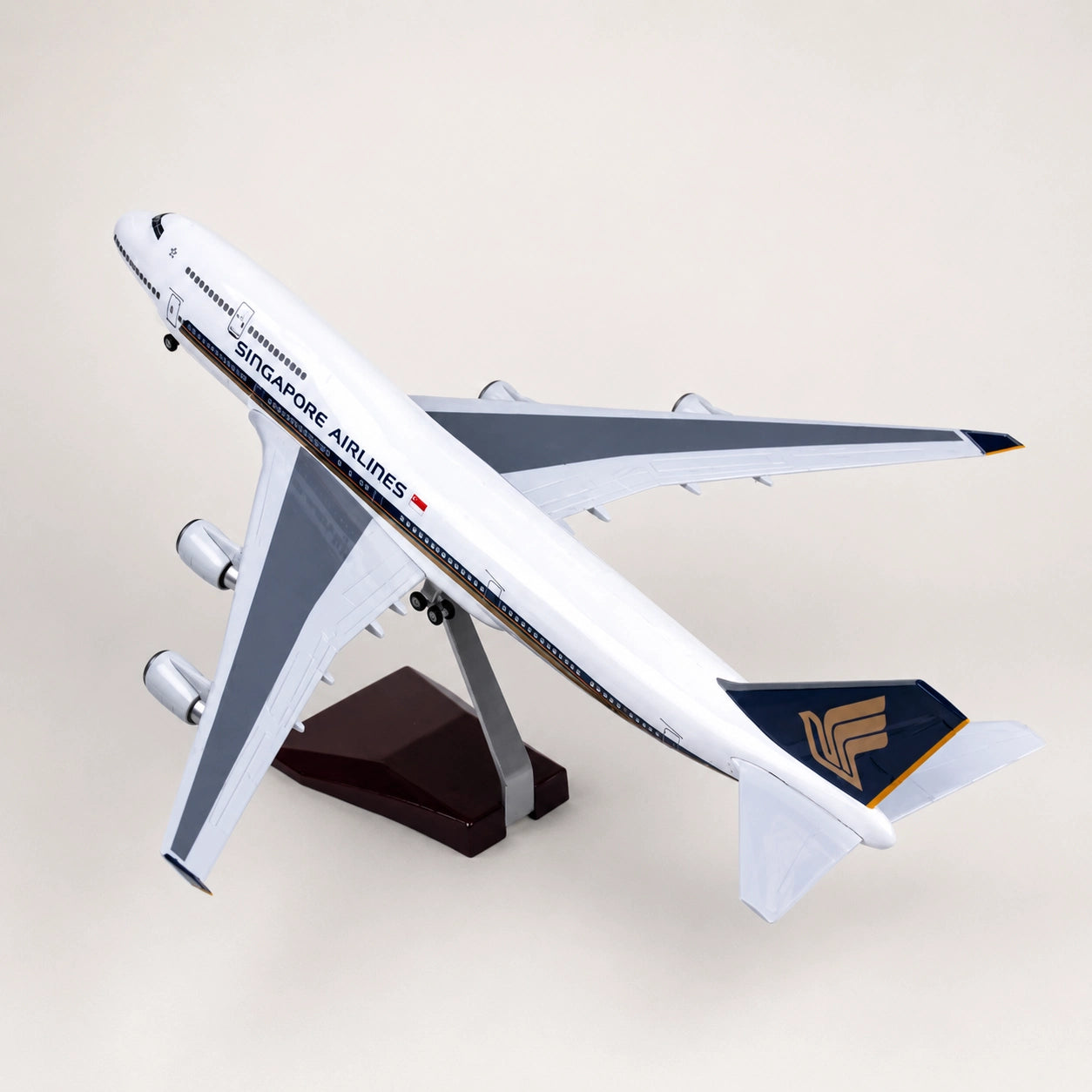 Schaalmodel Singapore Airlines Boeing 747 – klassieke kleurstelling 1:150