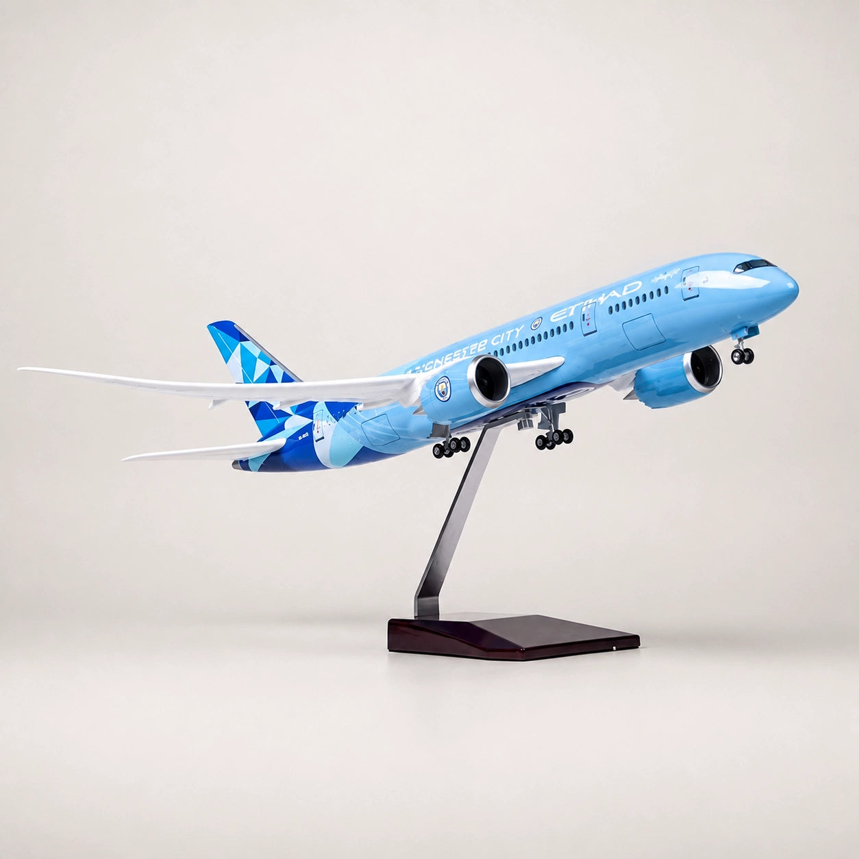 Etihad Airways Boeing 787 Manchester City Edition 1:130 Scale Model