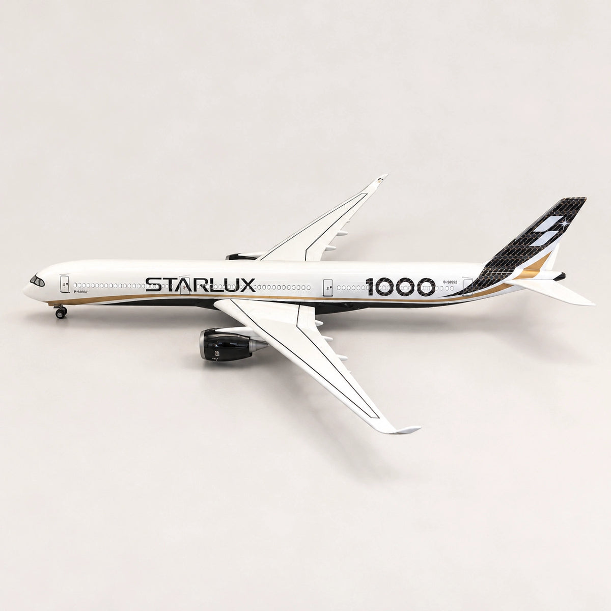 スターラックス航空 エアバスA350-1000 特別塗装 1:157スケールモデル