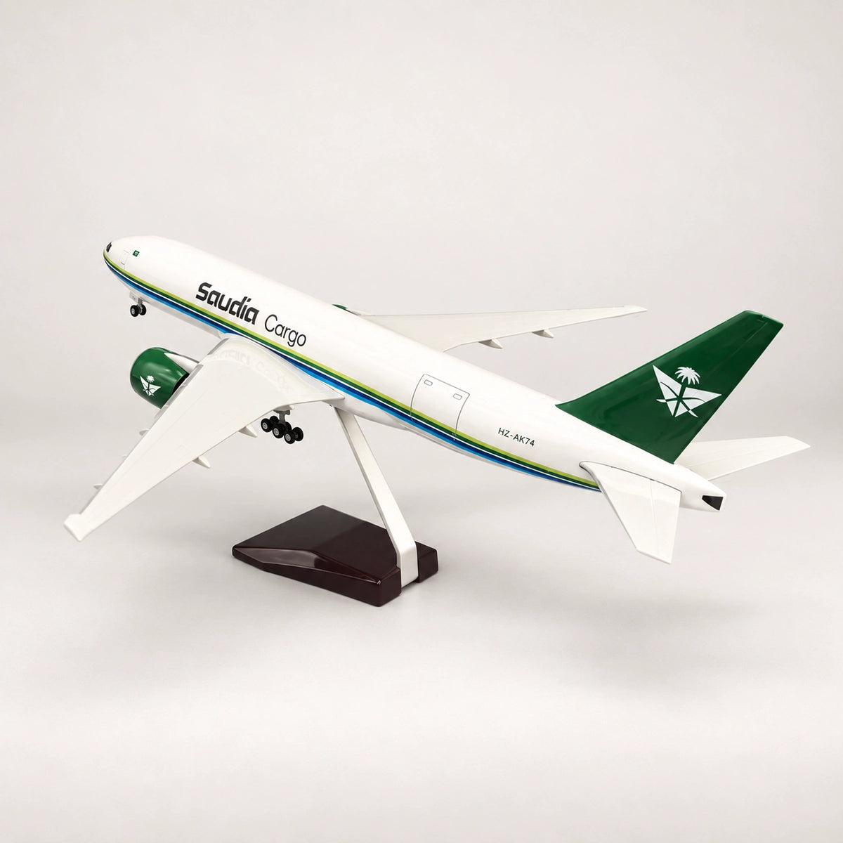 Saudia Cargo Boeing 777F — model w skali 1:135