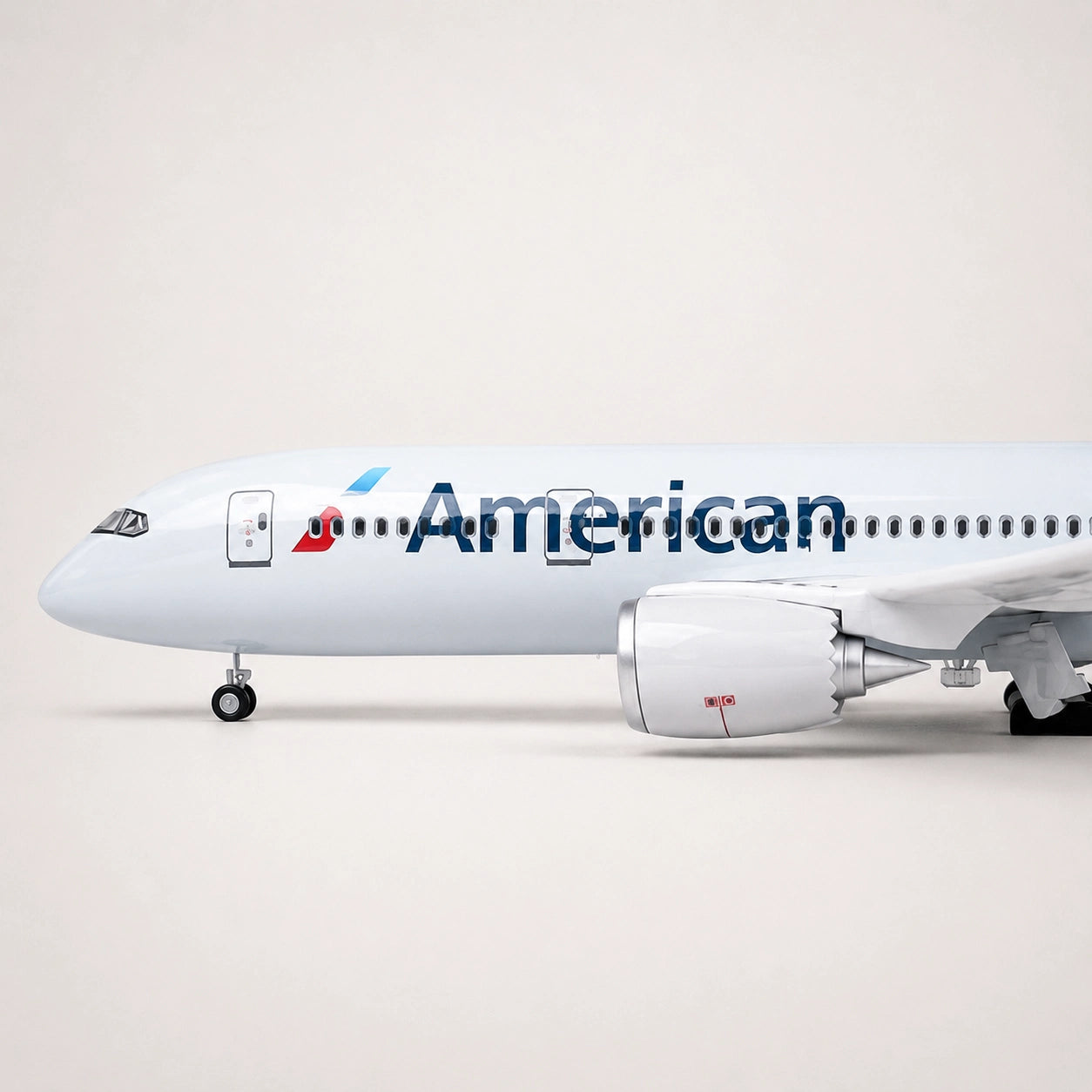 Model American Airlines Boeing 787 Dreamliner v měřítku 1:130