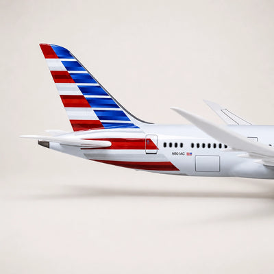 Model American Airlines Boeing 787 Dreamliner v měřítku 1:130