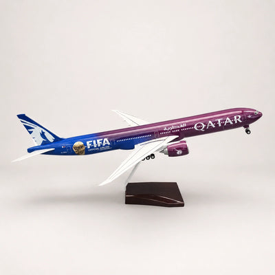 Model Qatar Airways Boeing 777 – edice Formula 1 v měřítku 1:135