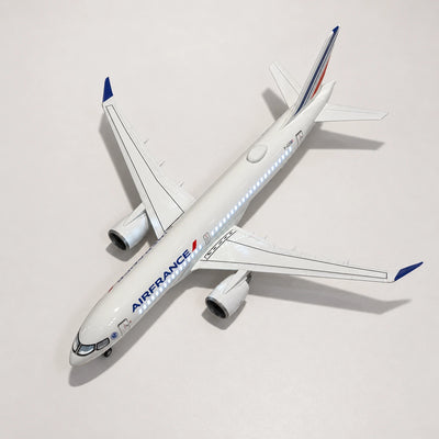 مجسّم إيرباص A220-300 للخطوط الجوية الفرنسية بمقياس 1:100