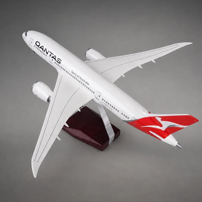 Qantas Boeing 787-9 Dreamliner 1:130 Scale Model