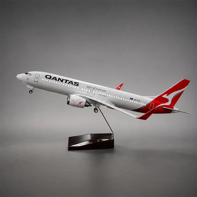 Qantas Boeing 737-800 1:85 Scale Model