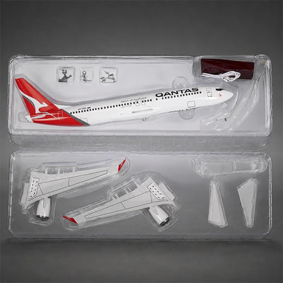 Qantas Boeing 737-800 1:85 Scale Model