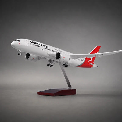 Qantas Boeing 787-9 Dreamliner 1:130 Scale Model