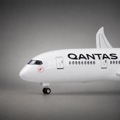 Qantas Boeing 787-9 Dreamliner 1:130 Scale Model